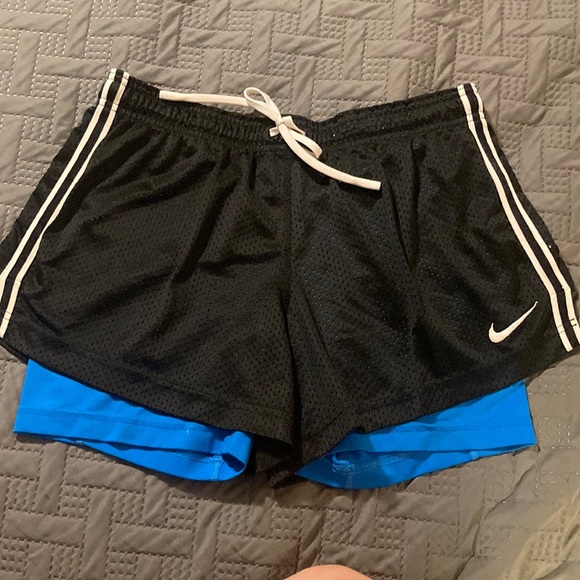 Nike dri-fit pro combat shorts- 2 layers - Picture 1 of 3